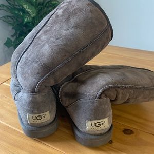 Ugg’s. Women’s brown size 7
